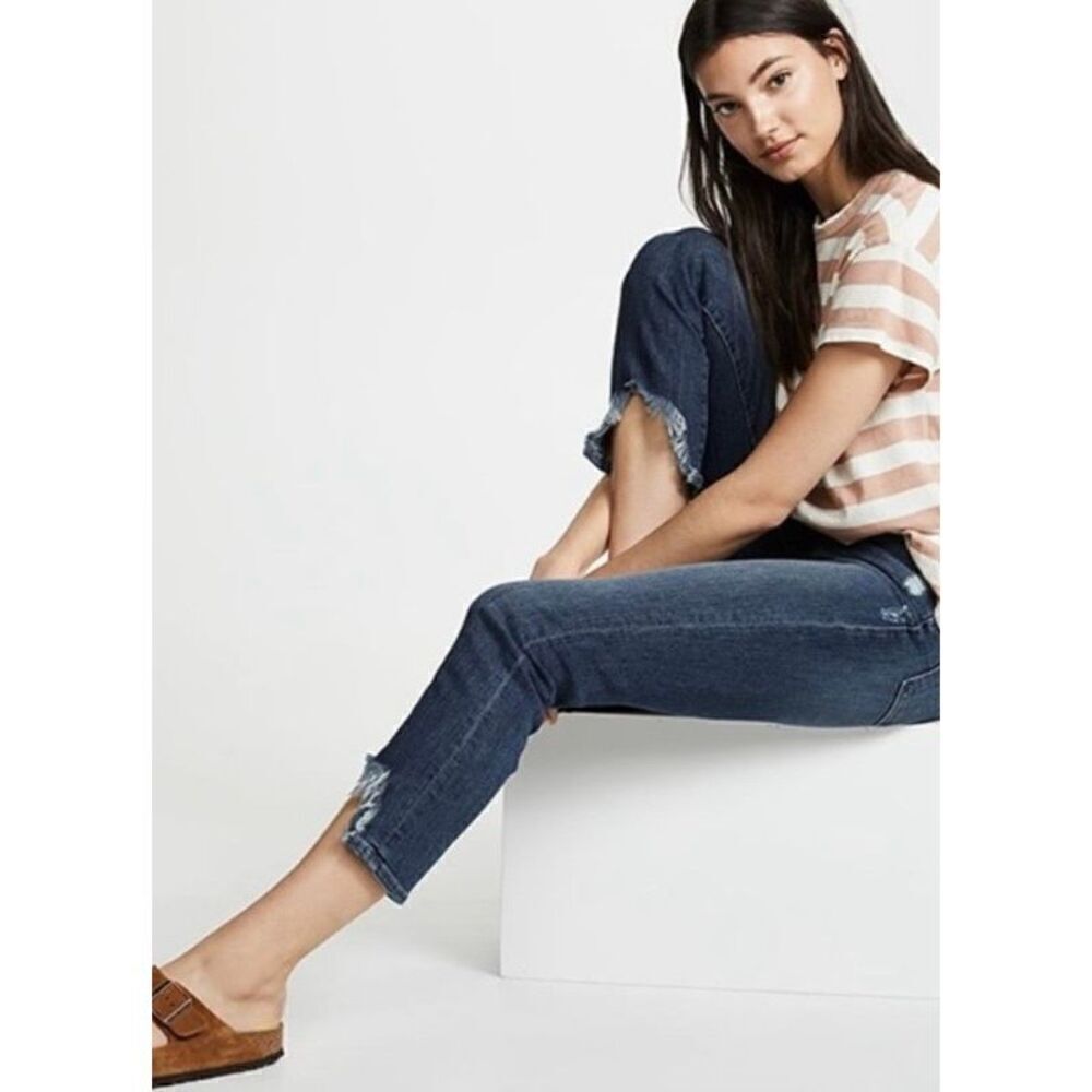 Frame Le High Straight Leg Distressed Jeans 30